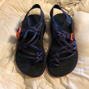 Chaco navy/orange with black and orange bottoms w7